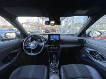 TOYOTA Yaris Cross Hybrid 1.5 VVT-i AWD-i Adventure