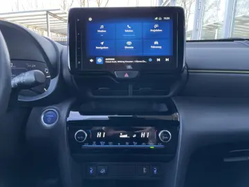 TOYOTA Yaris Cross Hybrid 1.5 VVT-i AWD-i Adventure