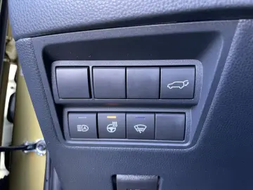 TOYOTA Yaris Cross Hybrid 1.5 VVT-i AWD-i Adventure