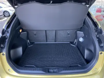 TOYOTA Yaris Cross Hybrid 1.5 VVT-i AWD-i Adventure