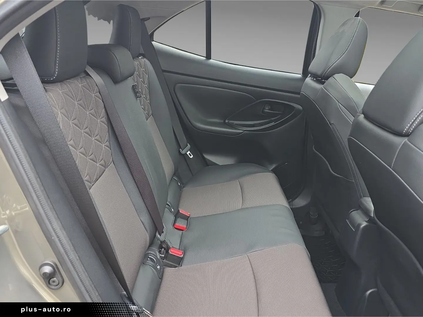 TOYOTA Yaris Cross Hybrid AWD-i Elegant Navi 360 Kamera