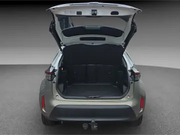 TOYOTA Yaris Cross Hybrid AWD-i Elegant Navi 360 Kamera