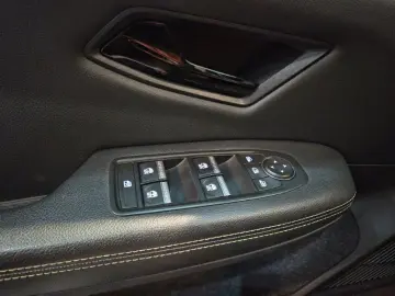 RENAULT MEGANE E-TECH EV60 220cp iconic optimum charge