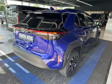 TOYOTA Yaris Cross 1 5-l-VVT-iE Allrad  SOFORT