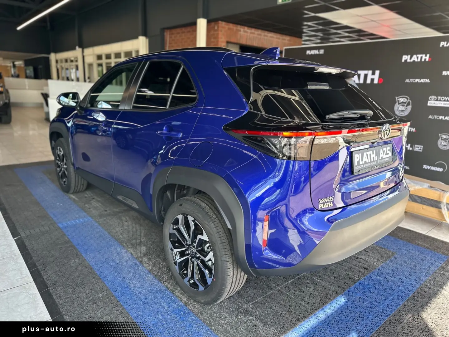 TOYOTA Yaris Cross 1 5-l-VVT-iE Allrad  SOFORT