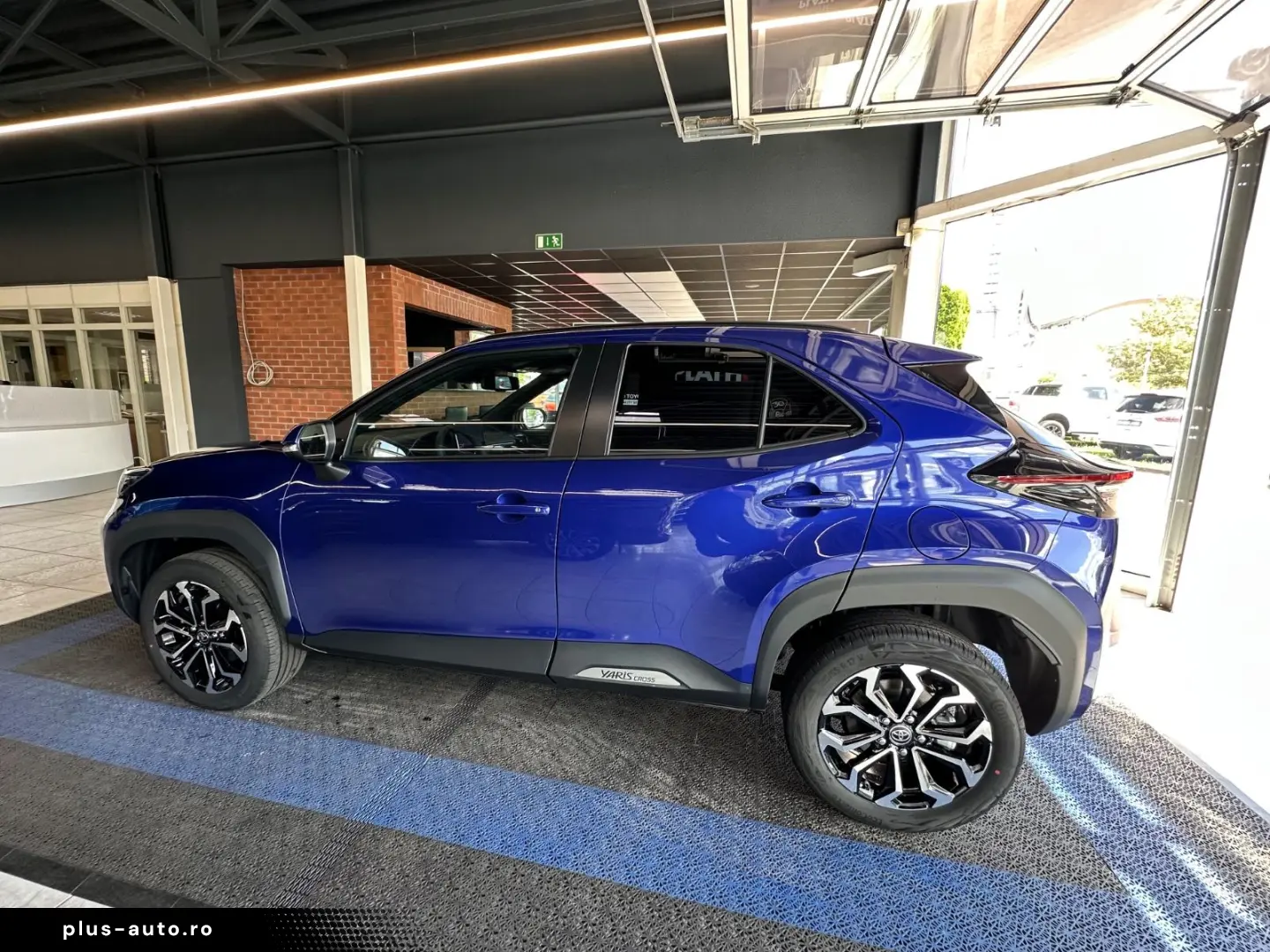 TOYOTA Yaris Cross 1 5-l-VVT-iE Allrad  SOFORT