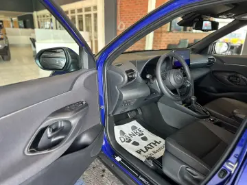 TOYOTA Yaris Cross 1 5-l-VVT-iE Allrad  SOFORT