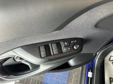 TOYOTA Yaris Cross 1 5-l-VVT-iE Allrad  SOFORT