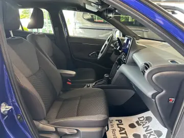 TOYOTA Yaris Cross 1 5-l-VVT-iE Allrad  SOFORT