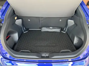 TOYOTA Yaris Cross 1 5-l-VVT-iE Allrad  SOFORT