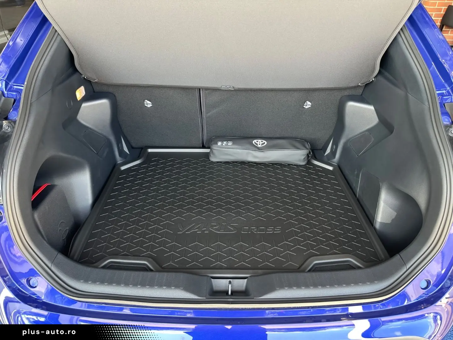 TOYOTA Yaris Cross 1 5-l-VVT-iE Allrad  SOFORT