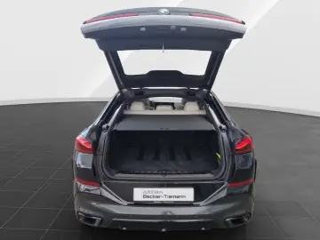 BMW X6 xDrive40d M Sport Pro   AHK