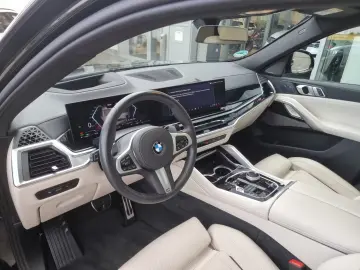 BMW X6 xDrive40d M Sport Pro   AHK