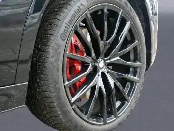 BMW X6 40d M-Sport Pro LUFT PANO-SKY H&K SOFT-CL 22'