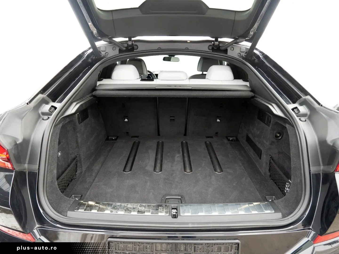 BMW X6 40d M-Sport Pro LUFT PANO-SKY H&K SOFT-CL 22'