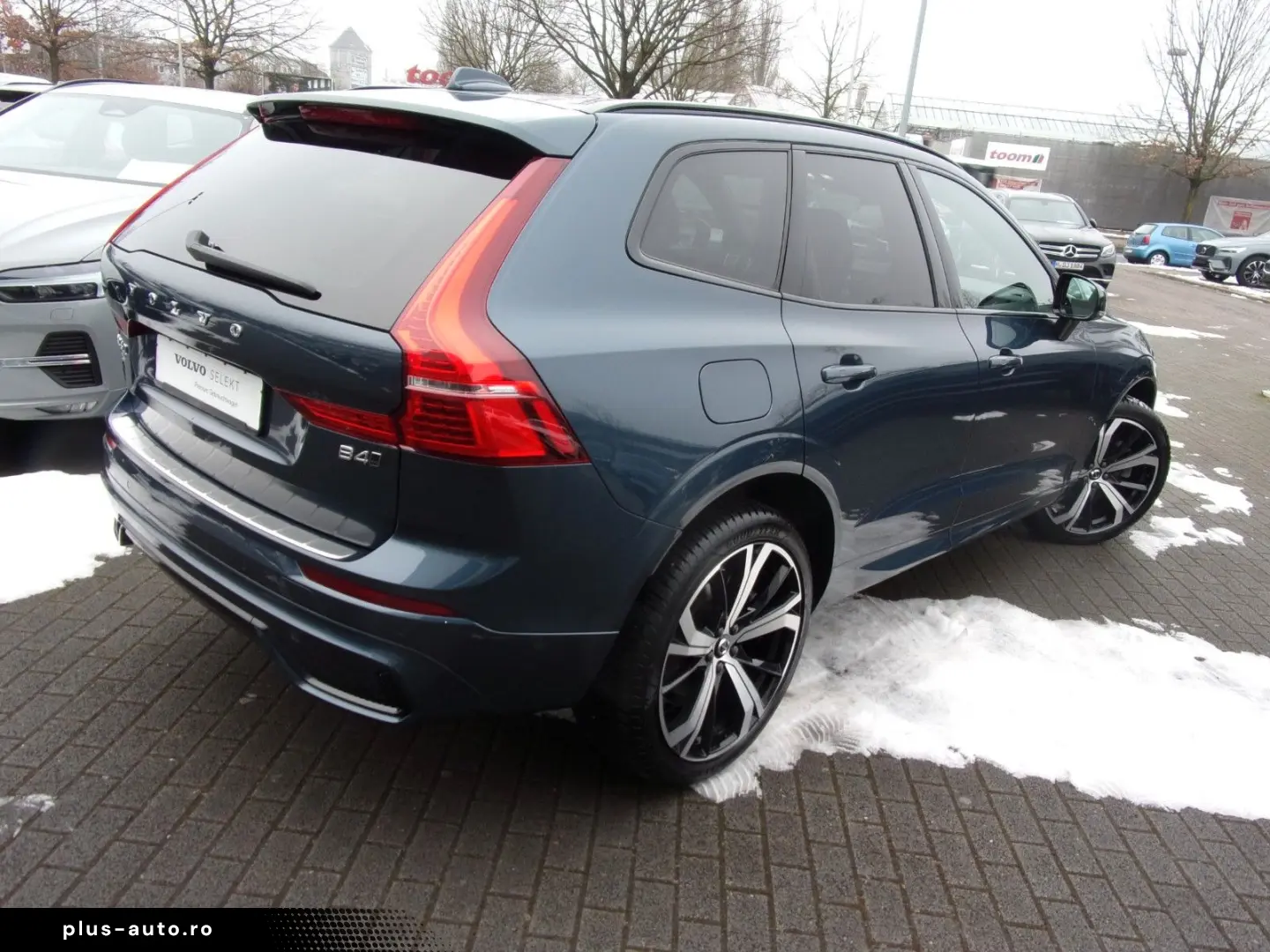 VOLVO XC60 B4 PlusDark AWD Ventilation 360 Panoramic BrownL
