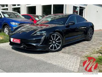 PORSCHE Taycan Turbo