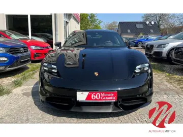 PORSCHE Taycan Turbo