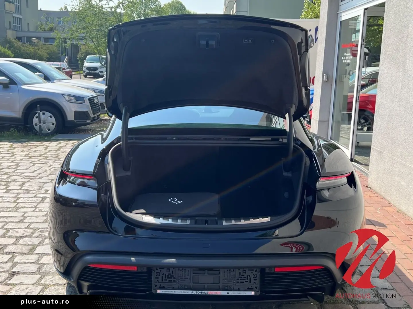 PORSCHE Taycan Turbo