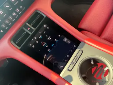 PORSCHE Taycan Turbo