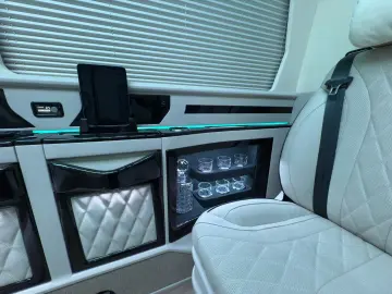 Mercedes-Benz Sprinter III Tourer VIP