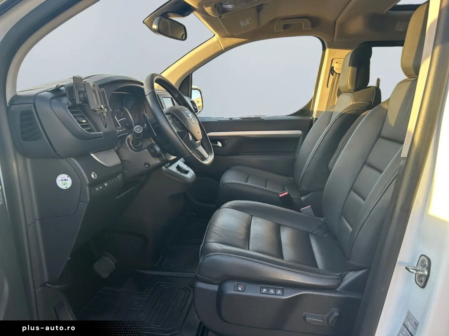 TOYOTA Proace 2 0l-D L2 Verso Executive  StHz HUD CAM