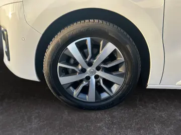 TOYOTA Proace 2 0l-D L2 Verso Executive  StHz HUD CAM