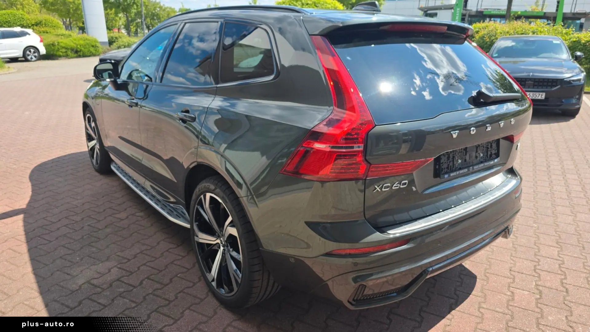 VOLVO XC60 T8 AWD R Design AirSusp Bowers&W Ventilation 360