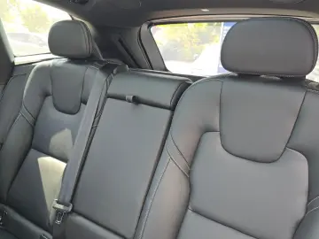 VOLVO XC60 T8 AWD R Design AirSusp Bowers&W Ventilation 360