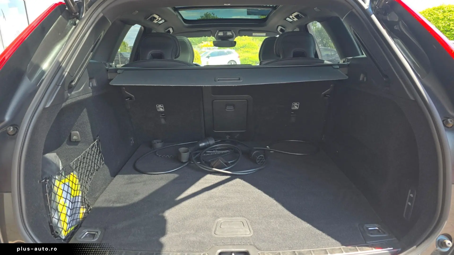 VOLVO XC60 T8 AWD R Design AirSusp Bowers&W Ventilation 360