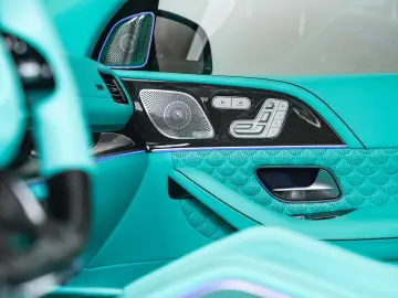 Mercedes-Benz GLS 63 BRABUS 800  FULL CARBON