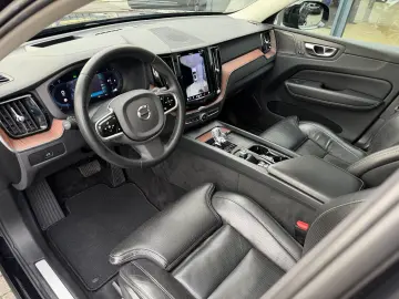 VOLVO XC60 B5 AWD Ultimate Dark 360 Massage Ventil HK