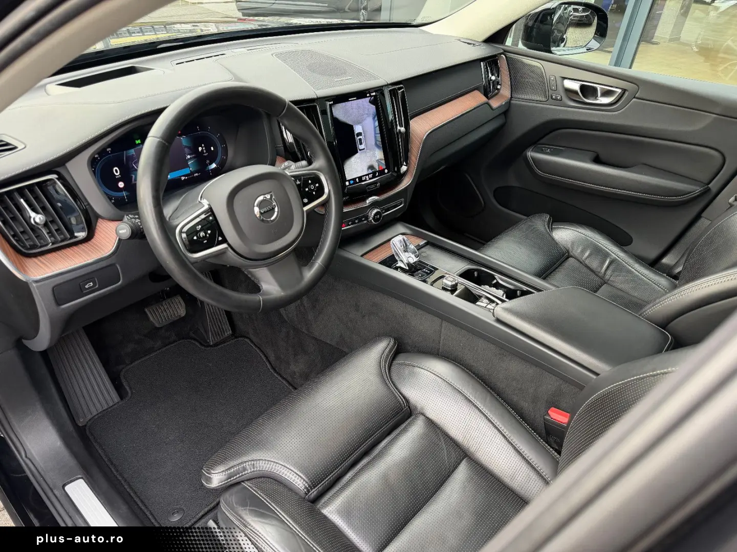 VOLVO XC60 B5 AWD Ultimate Dark 360 Massage Ventil HK