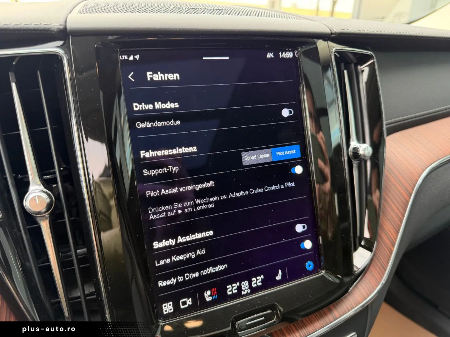 VOLVO XC60 B5 AWD Ultimate Dark 360 Massage Ventil HK