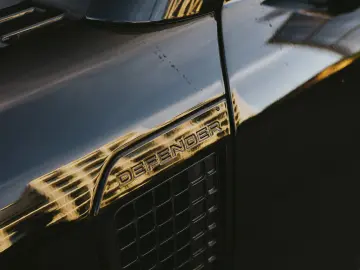 Land Rover Defender 110 X P400