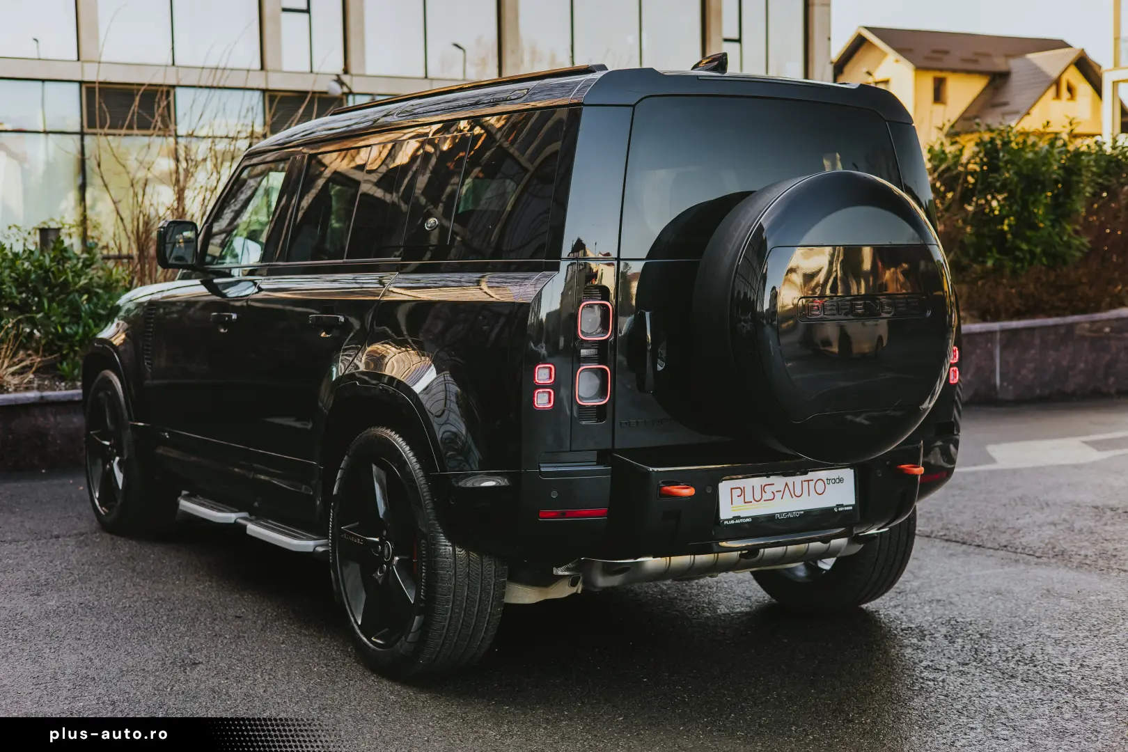 Land Rover Defender 110 X P400