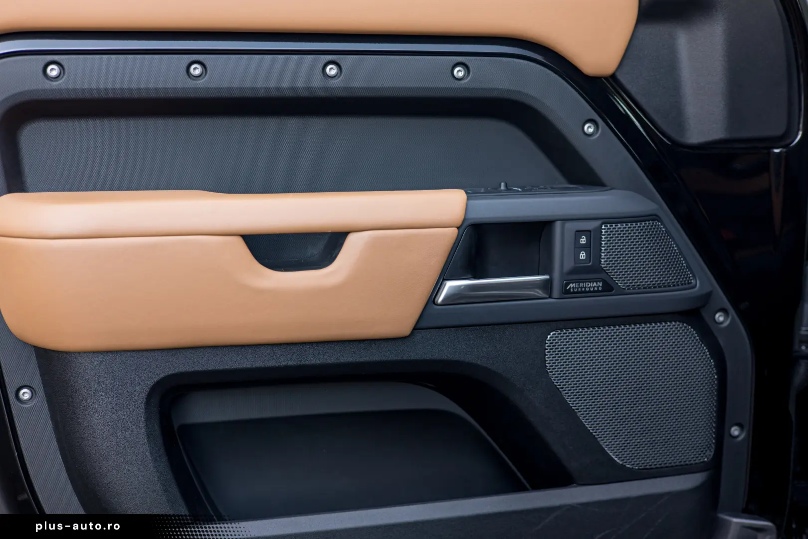 Land Rover Defender 110 X P400