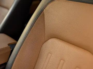 Land Rover Defender 110 X P400