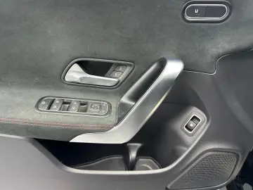 MERCEDES-BENZ CLA 250e AMG-Line  Night  Tempo Ambien&hellip;