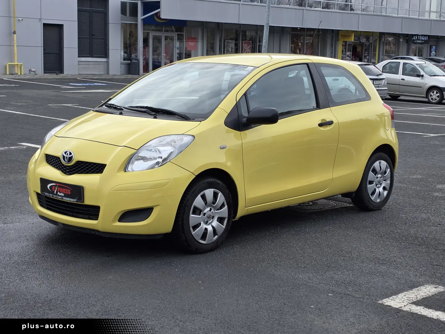 Toyota Yaris Euro 5  Livrare  Garantie  Rate fixe