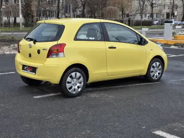 Toyota Yaris Euro 5  Livrare  Garantie  Rate fixe