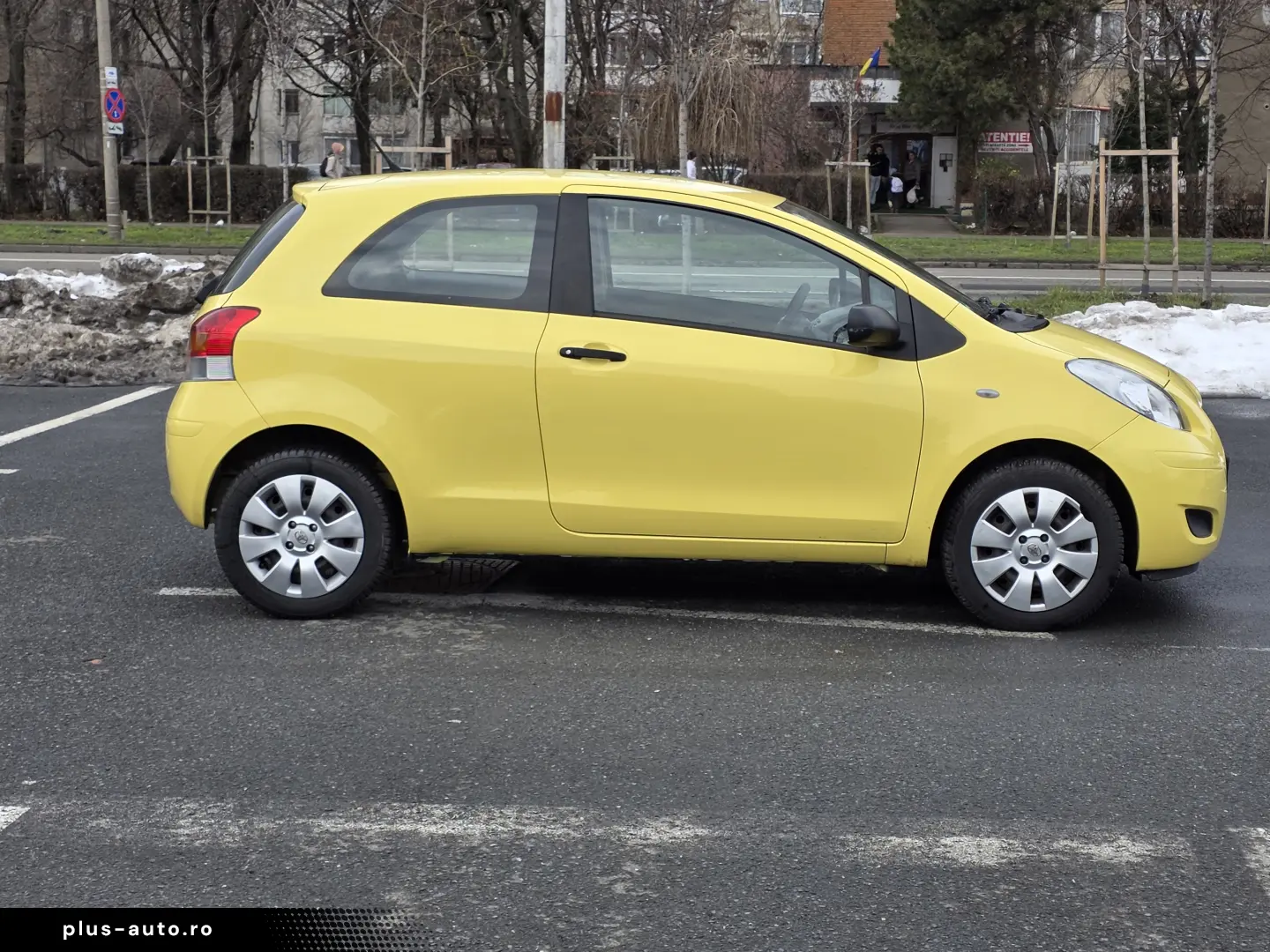 Toyota Yaris Euro 5  Livrare  Garantie  Rate fixe