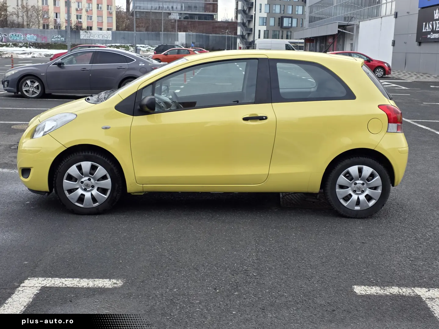 Toyota Yaris Euro 5  Livrare  Garantie  Rate fixe