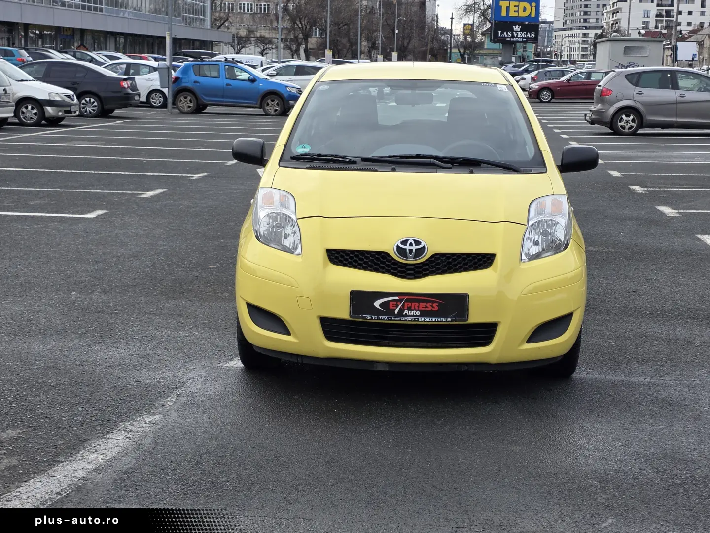 Toyota Yaris Euro 5  Livrare  Garantie  Rate fixe