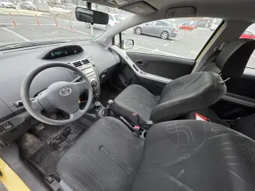 Toyota Yaris Euro 5  Livrare  Garantie  Rate fixe