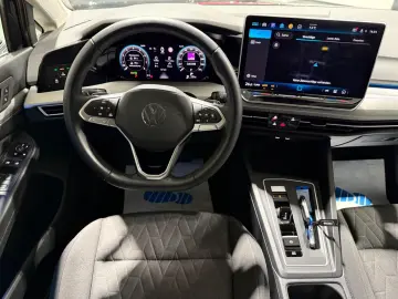 VW Golf VIII 1.5 eTSI Life  2 JAHRE GARANTIE