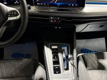 VW Golf VIII 1.5 eTSI Life  2 JAHRE GARANTIE