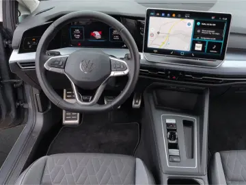 VW Golf VIII GOAL TDI DSG AHK LED  ACC Navi R-Kam