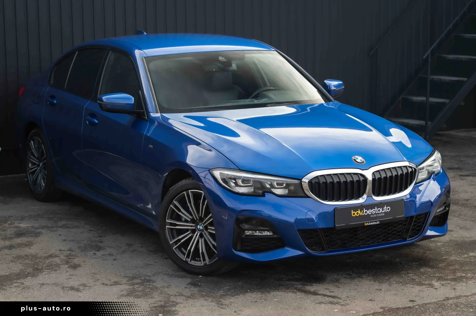 BMW Seria 3 330e xDrive Aut. M Sport