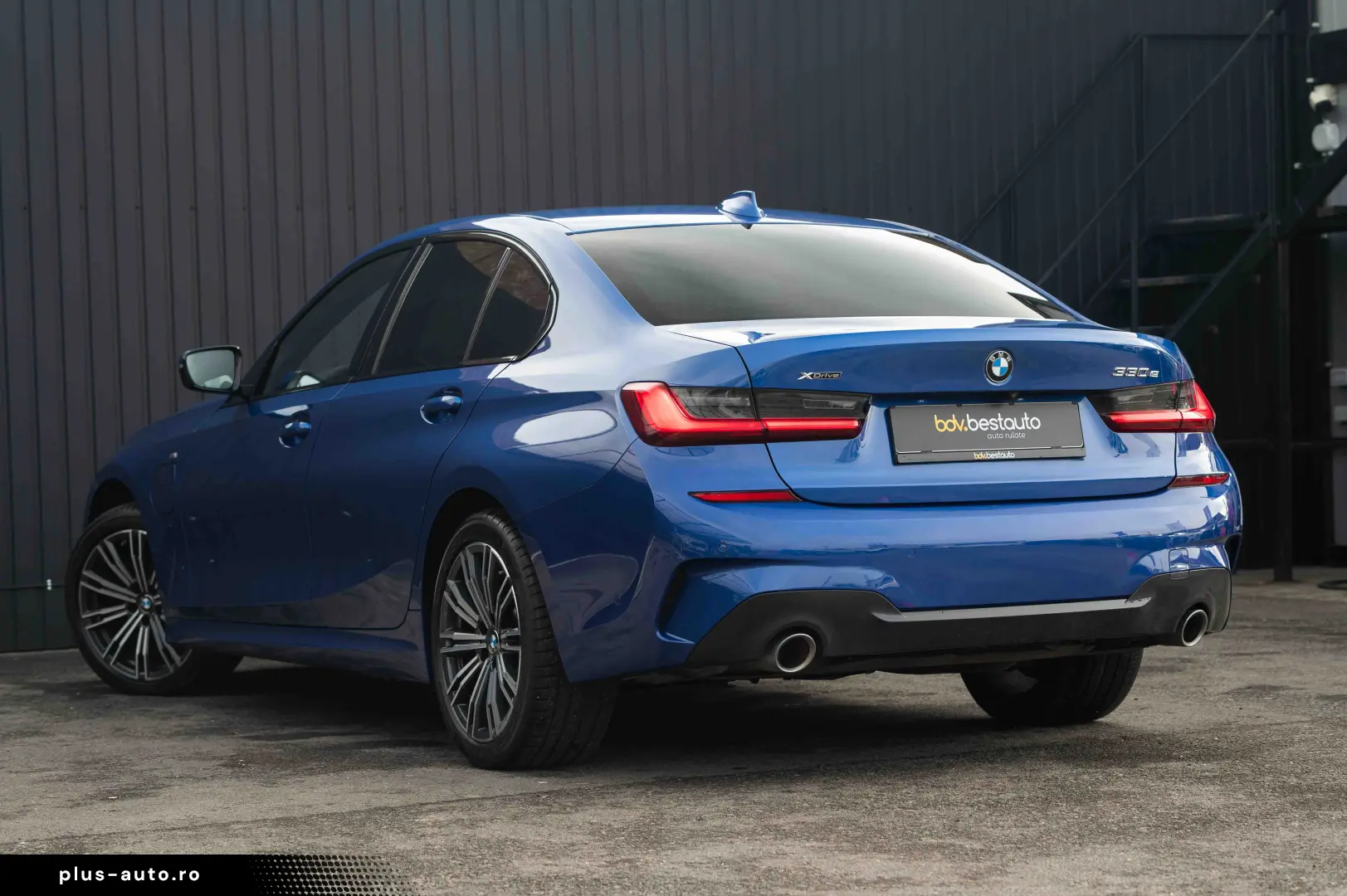 BMW Seria 3 330e xDrive Aut. M Sport